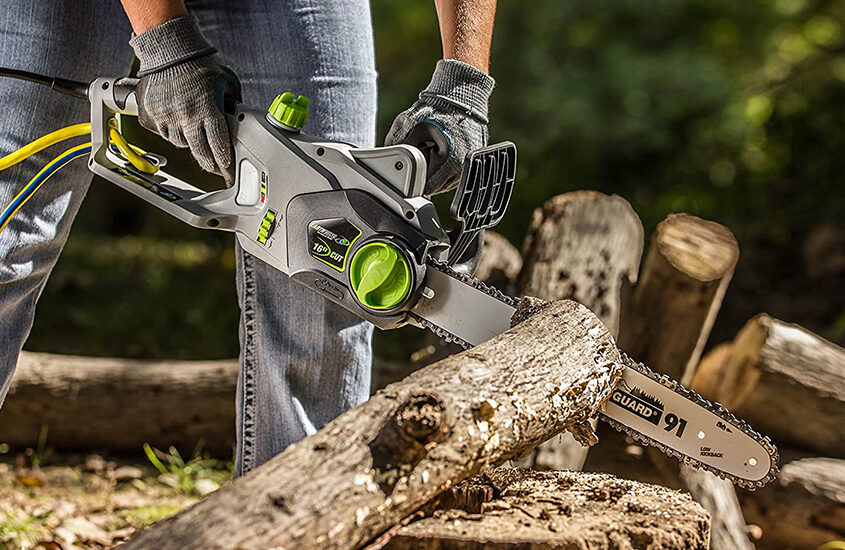 Best Electric Chainsaws Reviews and Buying Guide