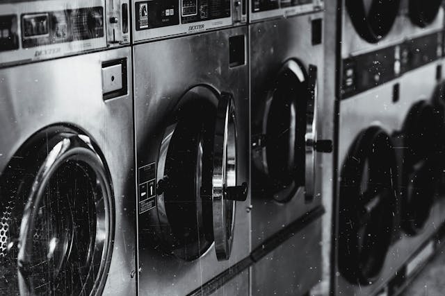 How Does a Washing Machine Work at Home?